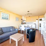 Seaside In With Sea Views