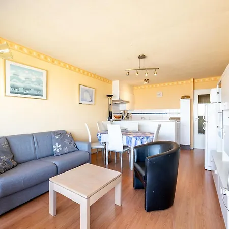 Seaside In With Sea Views